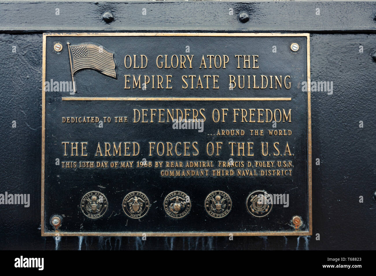 Historische Gedenktafel an der Open-Air-Observatorium (86th Floor) des Empire State Building, Midtown Manhattan, New York City, USA Stockfoto