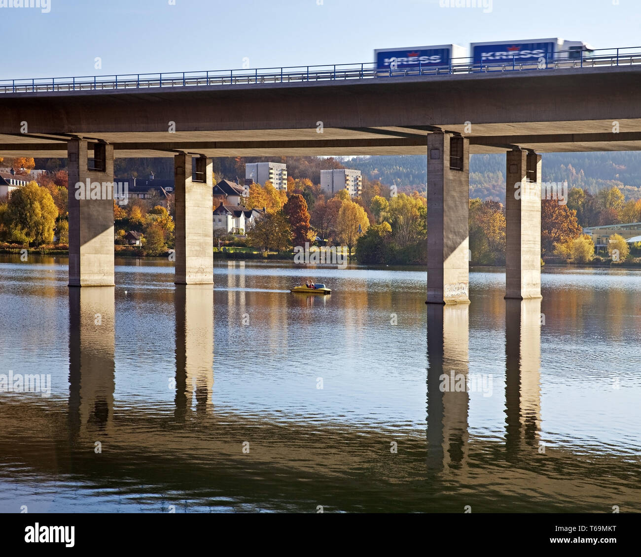 Autobahn Brücke der A 46 über Seilersee, Iserlohn, Sauerland, Noth Nordrhein-Westfalen, Deutschland Stockfoto