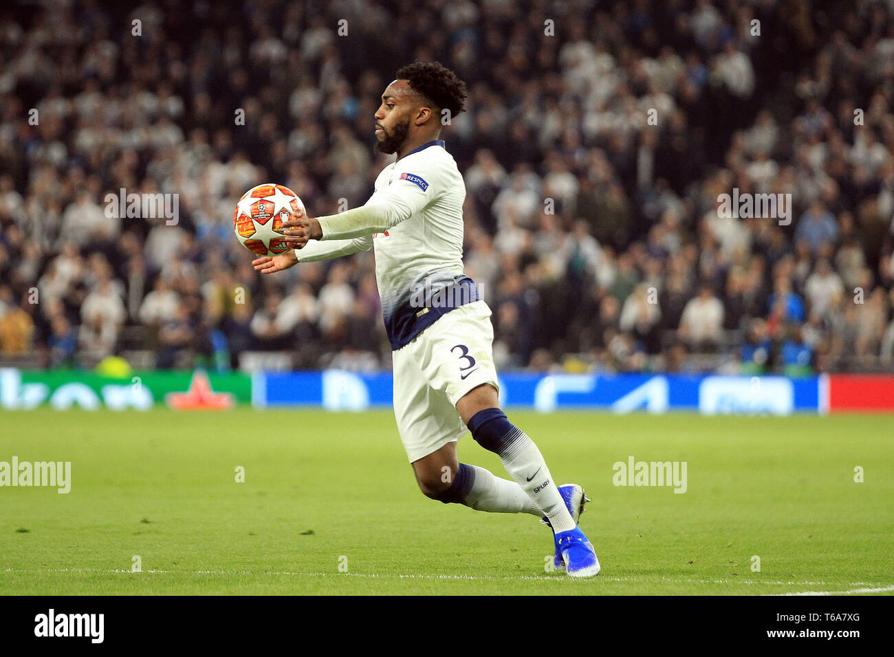 London, Großbritannien. 30 Apr, 2019. Danny Rose von Tottenham Hotspur in Aktion. UEFA Champions League, Halbfinale, Hinspiele übereinstimmen, Tottenham Hotspur v Ajax an der Tottenham Hotspur Stadion in London am Dienstag, 30. April 2019. Dieses Bild dürfen nur für redaktionelle Zwecke verwendet werden. Nur die redaktionelle Nutzung, eine Lizenz für die gewerbliche Nutzung erforderlich. Keine Verwendung in Wetten, Spiele oder einer einzelnen Verein/Liga/player Publikationen. Credit: Andrew Orchard sport Fotografie/Alamy leben Nachrichten Stockfoto