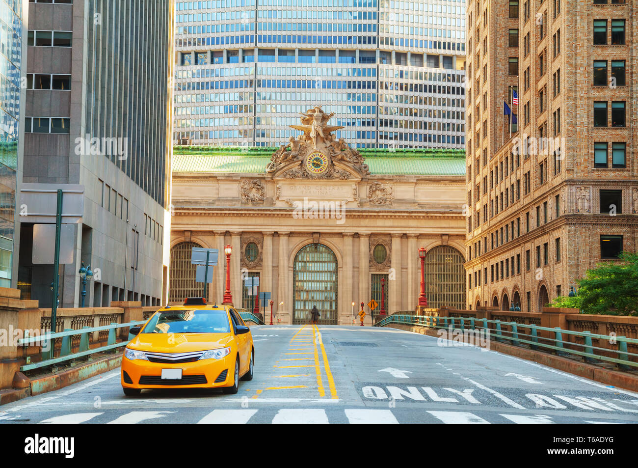 Grand Central Terminal viaduc und alten Eingang Stockfoto