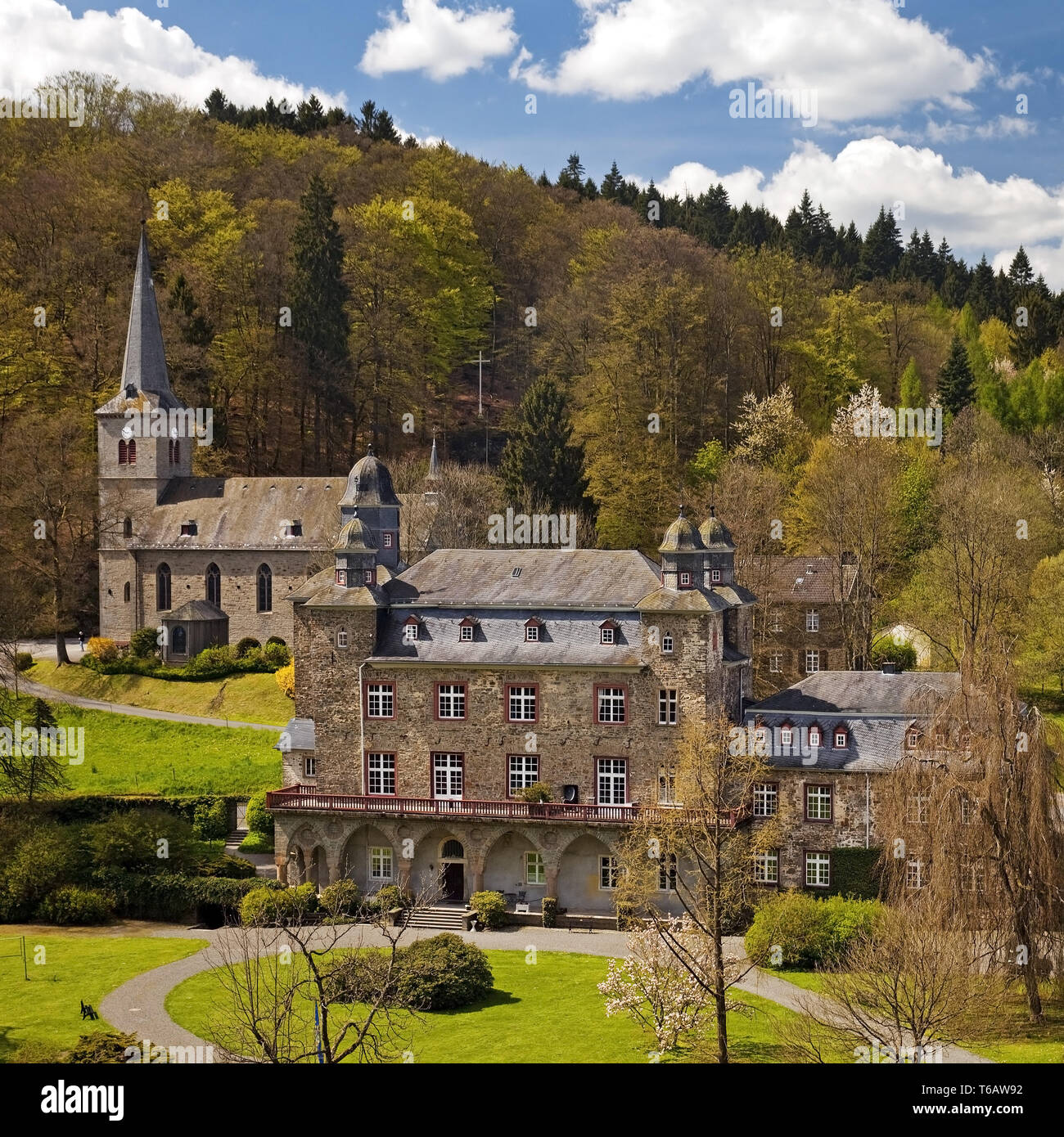 Gimborn Schloss mit Schlossgarten, Marienheide, Bergisches Land, Nordrhein-Westfalen, Deutschland Stockfoto