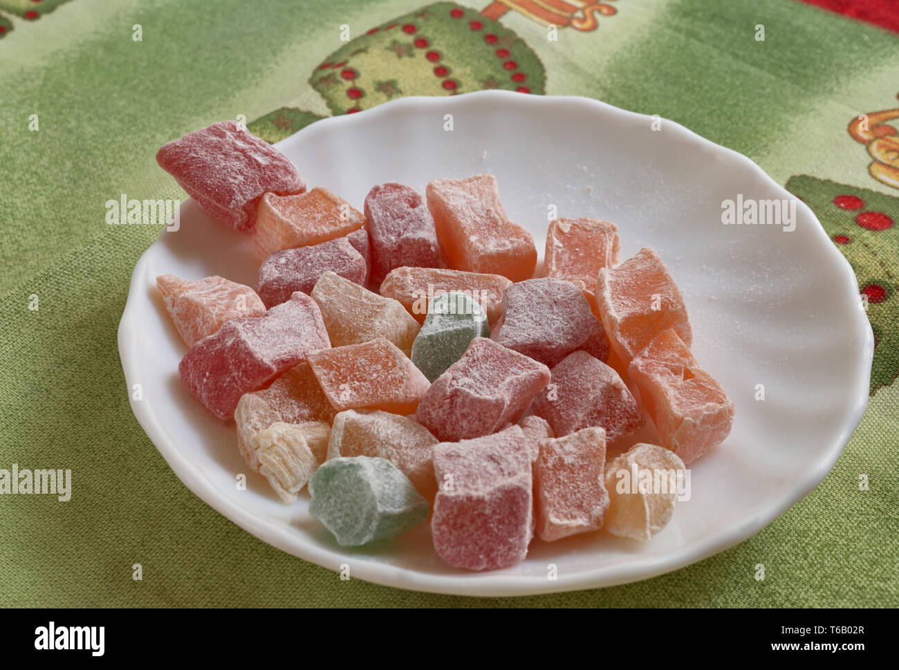 Die Schüssel mit Süßigkeiten auf eine Serviette Stockfoto