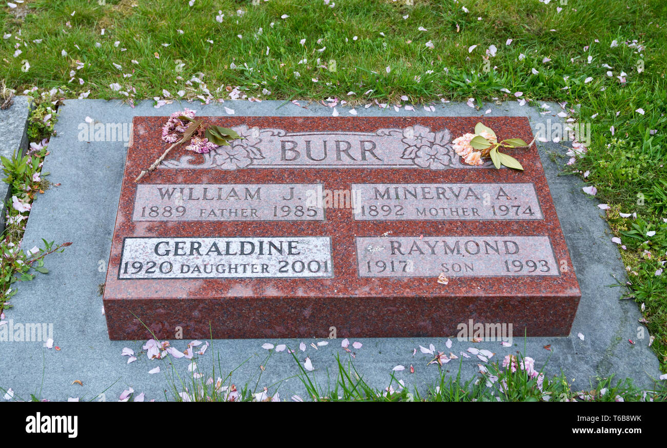 Grabstein des Schauspielers Raymond Burr und seine Familie, in New Westminster, British Columbia, Kanada. Stockfoto