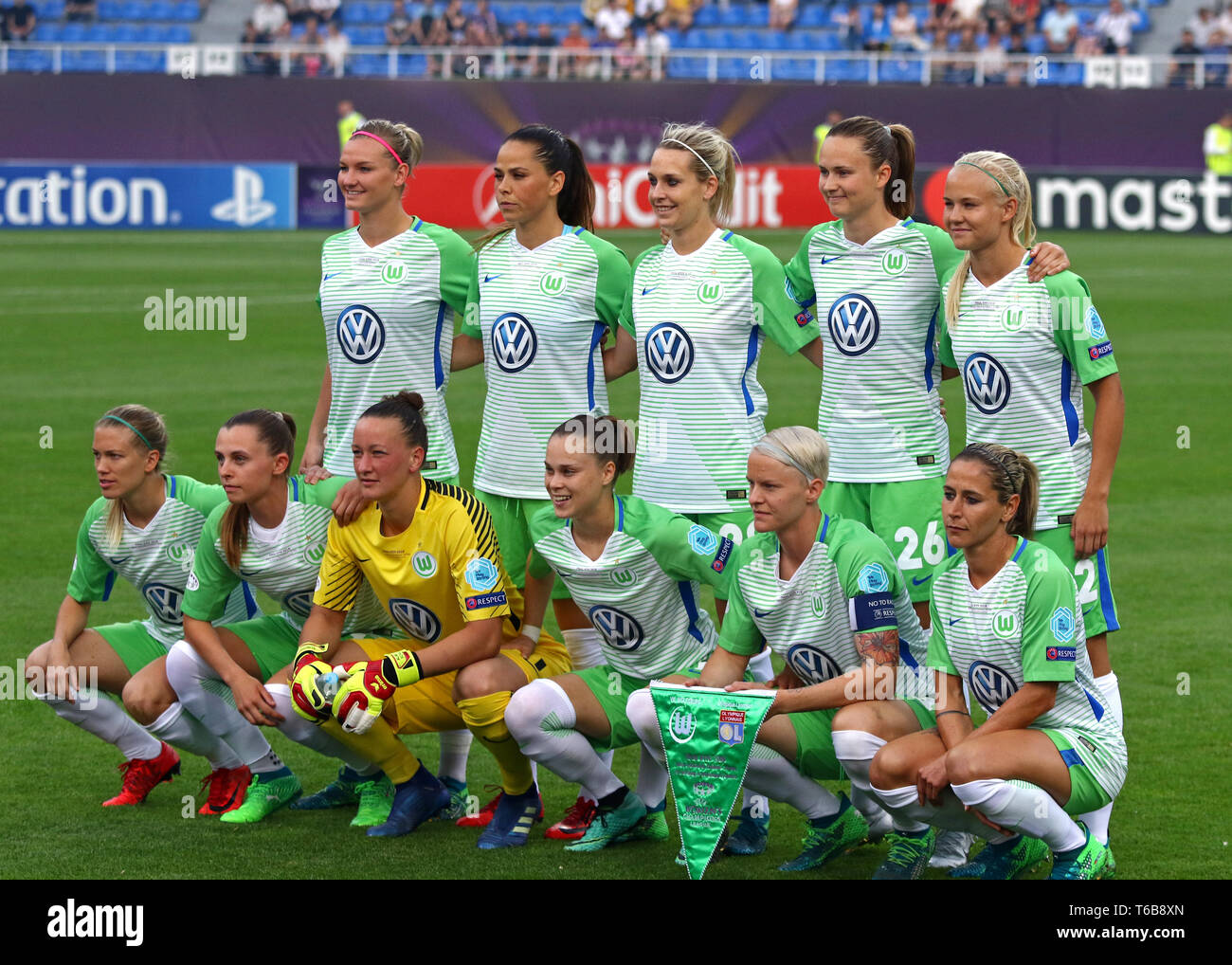 Kiew, Ukraine - 24. MAI 2018: VFL Wolfsburg Spieler posieren für ein Gruppenfoto vor der UEFA Champions League Finale 2018 gegen Olympique Stockfoto