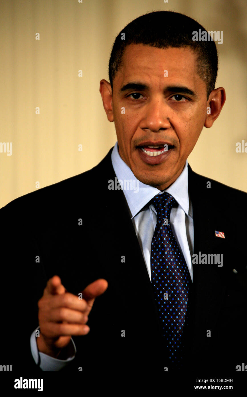 Der Präsident der Vereinigten Staaten, Barack Obama, Zeichen in Gesetz verbesserte Rechte für Veteranen. Stockfoto