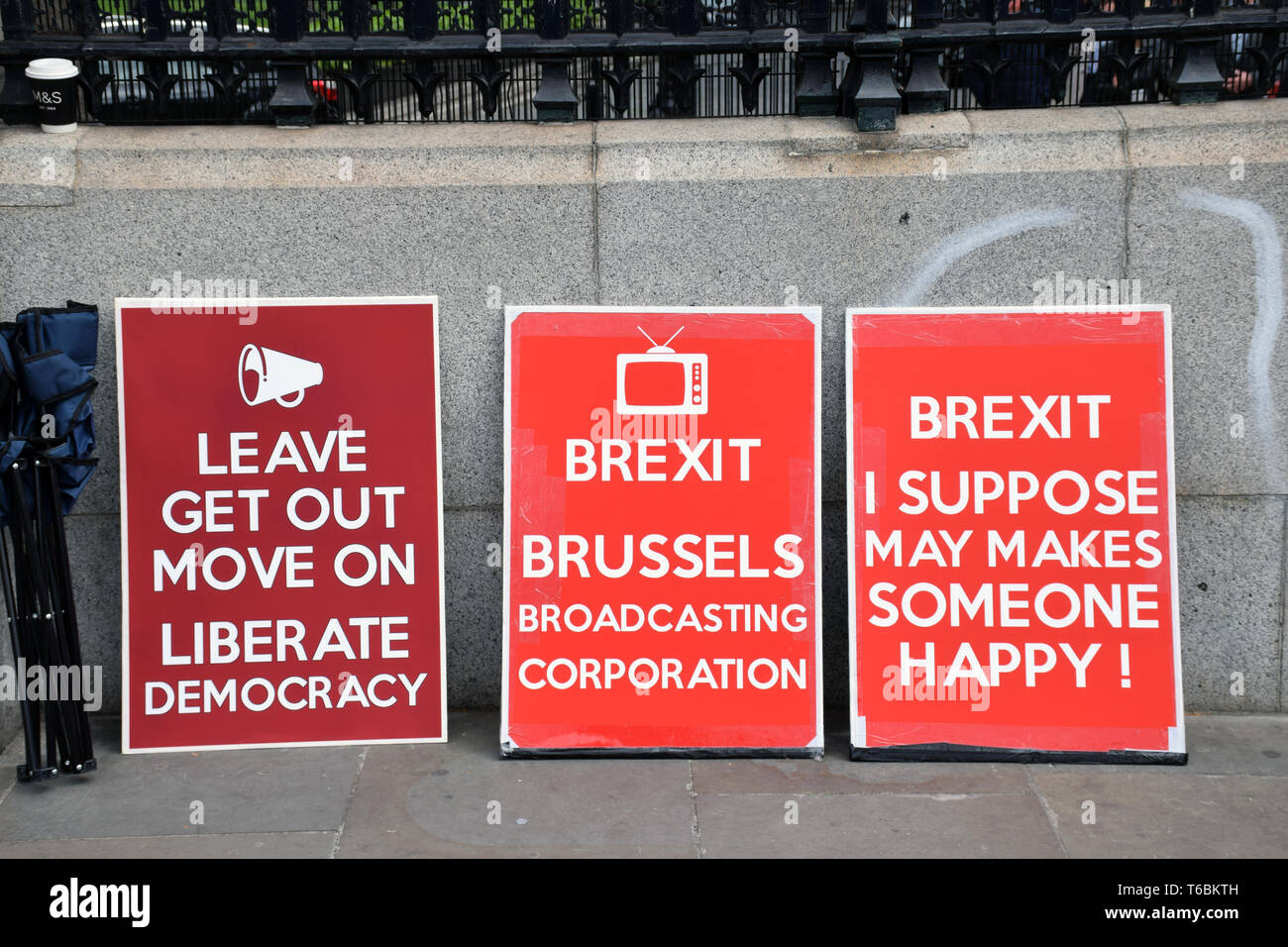 Brexit Demonstranten lassen außerhalb des Parlaments, London, UK, 29. April 2019 Stockfoto