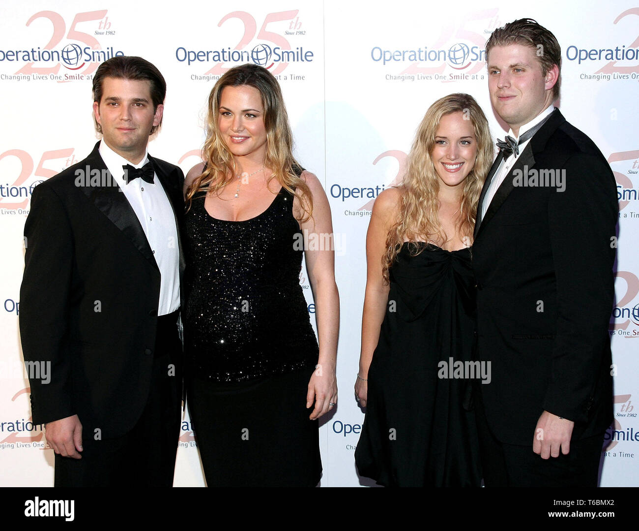 New York, USA. 11. Mai 2007. Donald Trump jr., Vanessa Trump, Cheryl Nieman, Eric Trumpf bei der Aktion Lächeln 25. Jahrestag Smile Collection Couture Fall am 7 World Trade Center am 11. Mai 2007 in New York, NY Credit: Steve Mack/S.D. Mack Bilder/Alamy Stockfoto