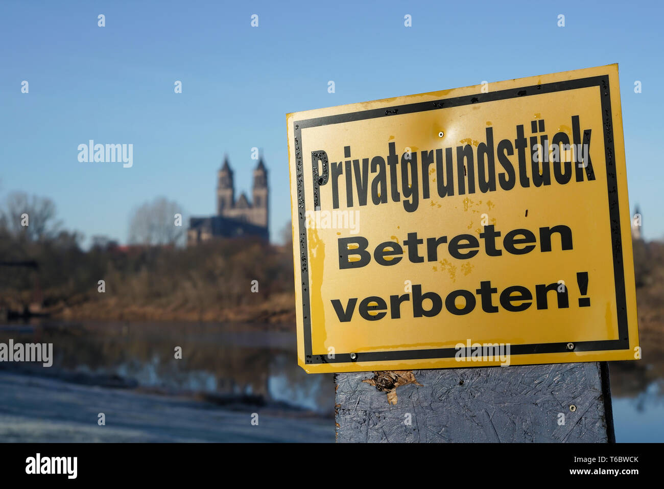 Schild mit der Aufschrift private Boden, nicht eingeben Stockfoto