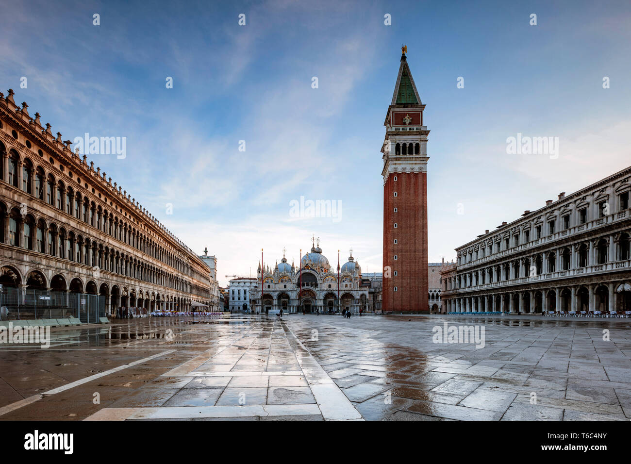 St Mark's Platz bei Sonnenaufgang, Venedig, Italien Stockfoto