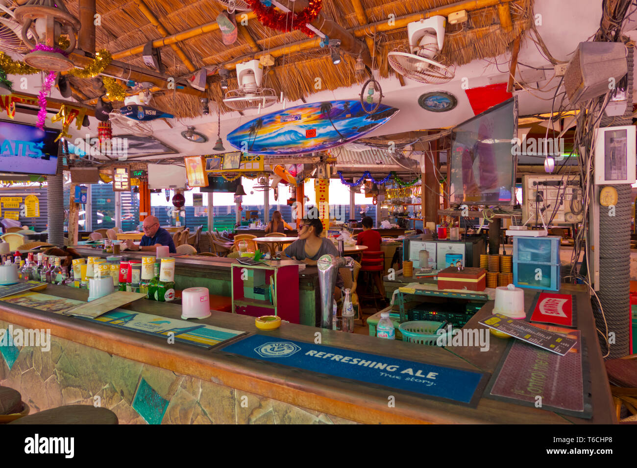 Bar im Freien, Patong, Phuket, Thailand Stockfoto