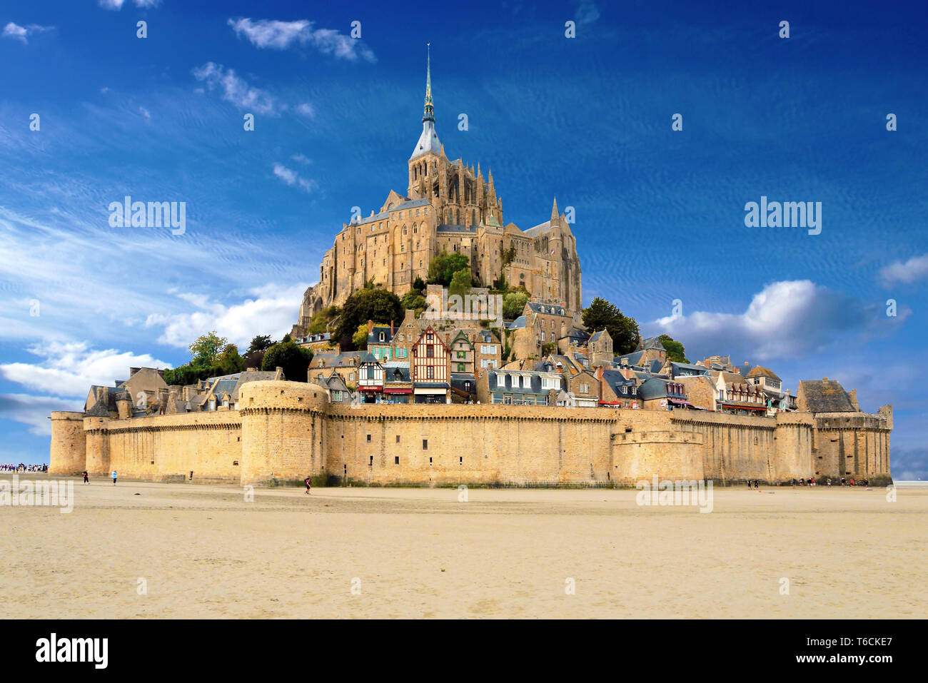 Die Ebbe in Mont Saint Michel in der Normandie, Frankreich. Stockfoto
