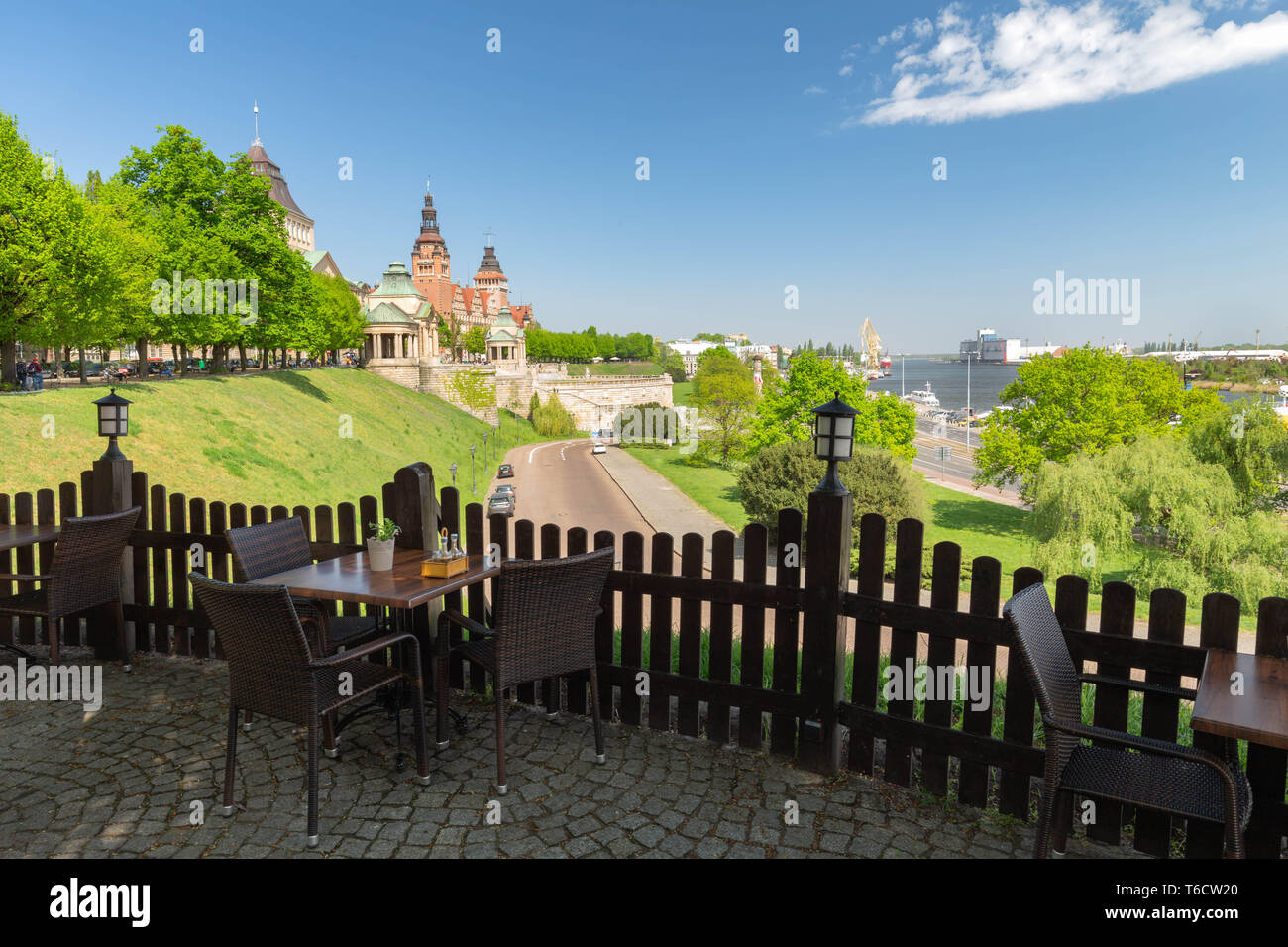 Stettin, Aussicht auf Chrobry Ufer der Oder und Boulevards Stockfoto