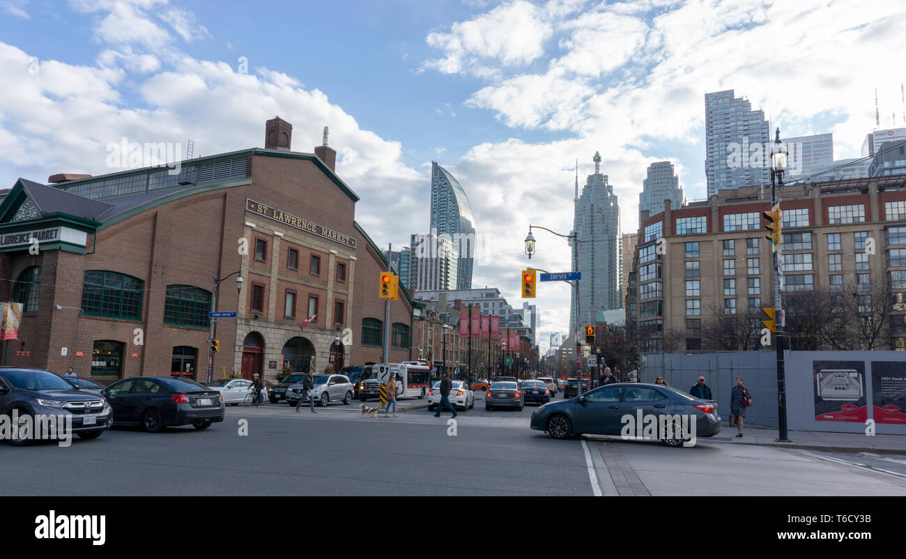 2015, National Geographic namens St Lawrence Markt in Toronto "World's Best Food Market". Es ist in der Altstadt und ein Muss, wenn Sie die Website besuchen. Stockfoto