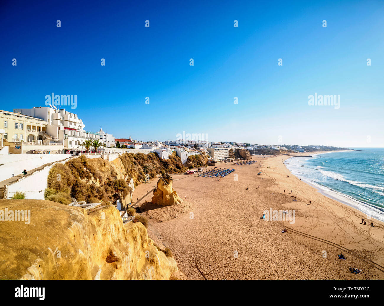 Paneco Strand, Erhöhte Ansicht, Albufeira, Algarve, Portugal Stockfoto