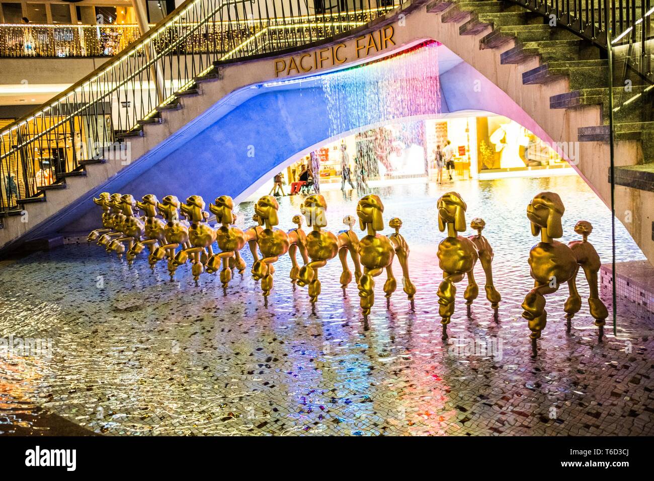 Golden Pudel Brunnen an der Pacific Fair Shopping Centre Stockfoto