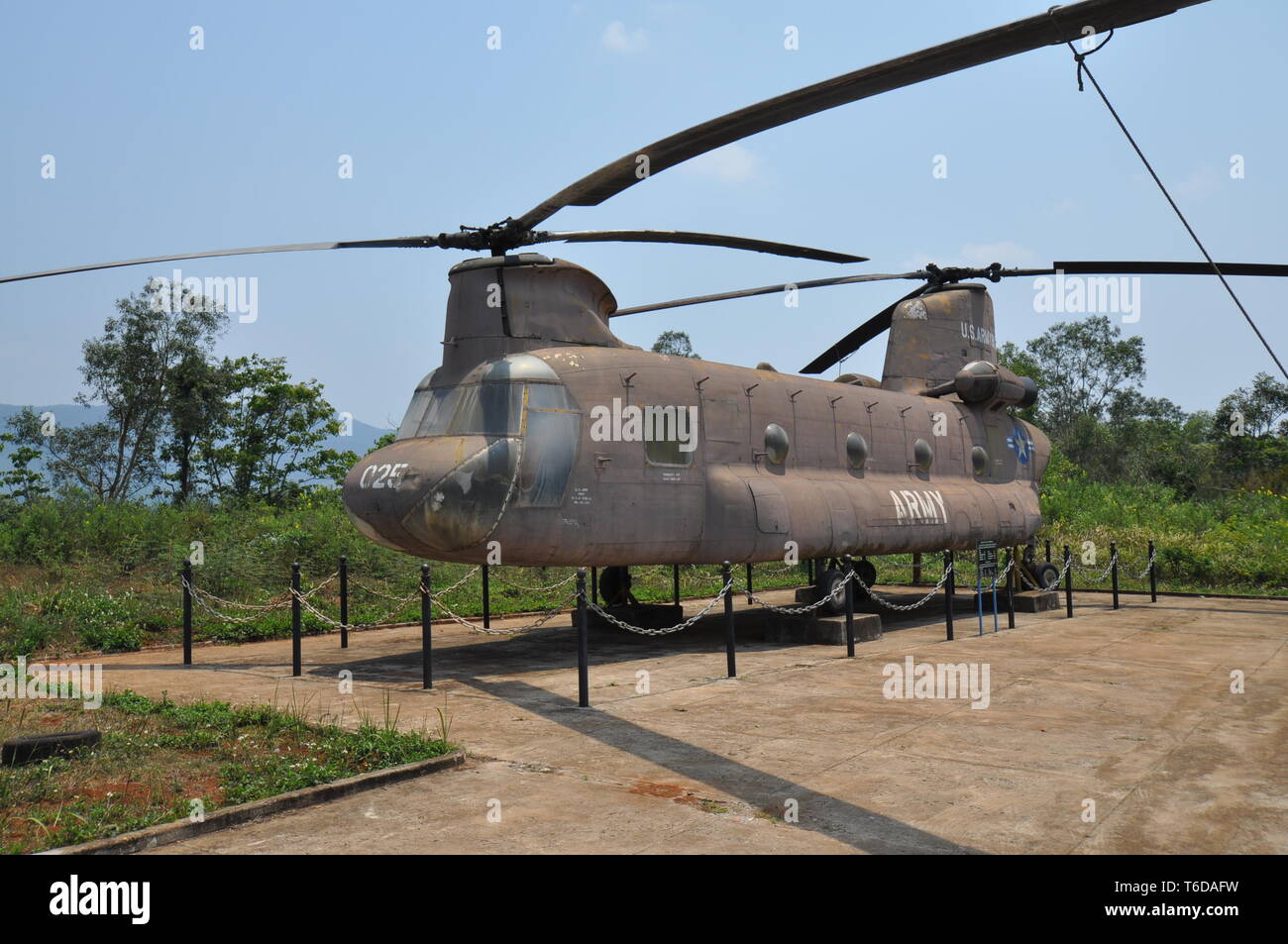 US-Armee Chinook Hubschrauber, Relikt der US-Vietnam Krieg - Khe Sanh Combat Base, Quang Tri, Vietnam Stockfoto