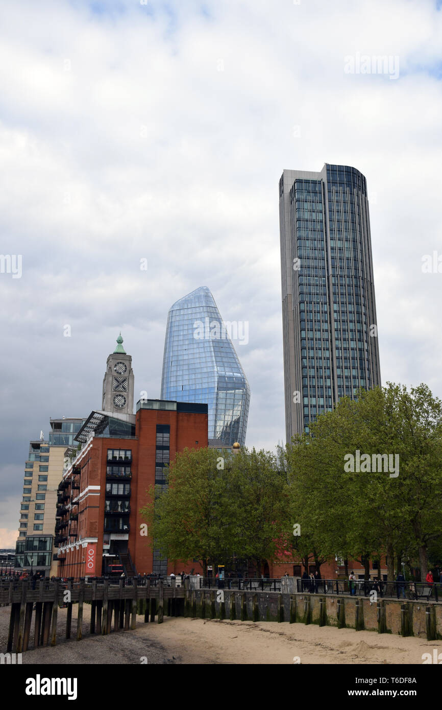 Skyline von London, April 2019 UK. Eine Blackfriars, South Bank Tower & Oxo Gebäude Stockfoto