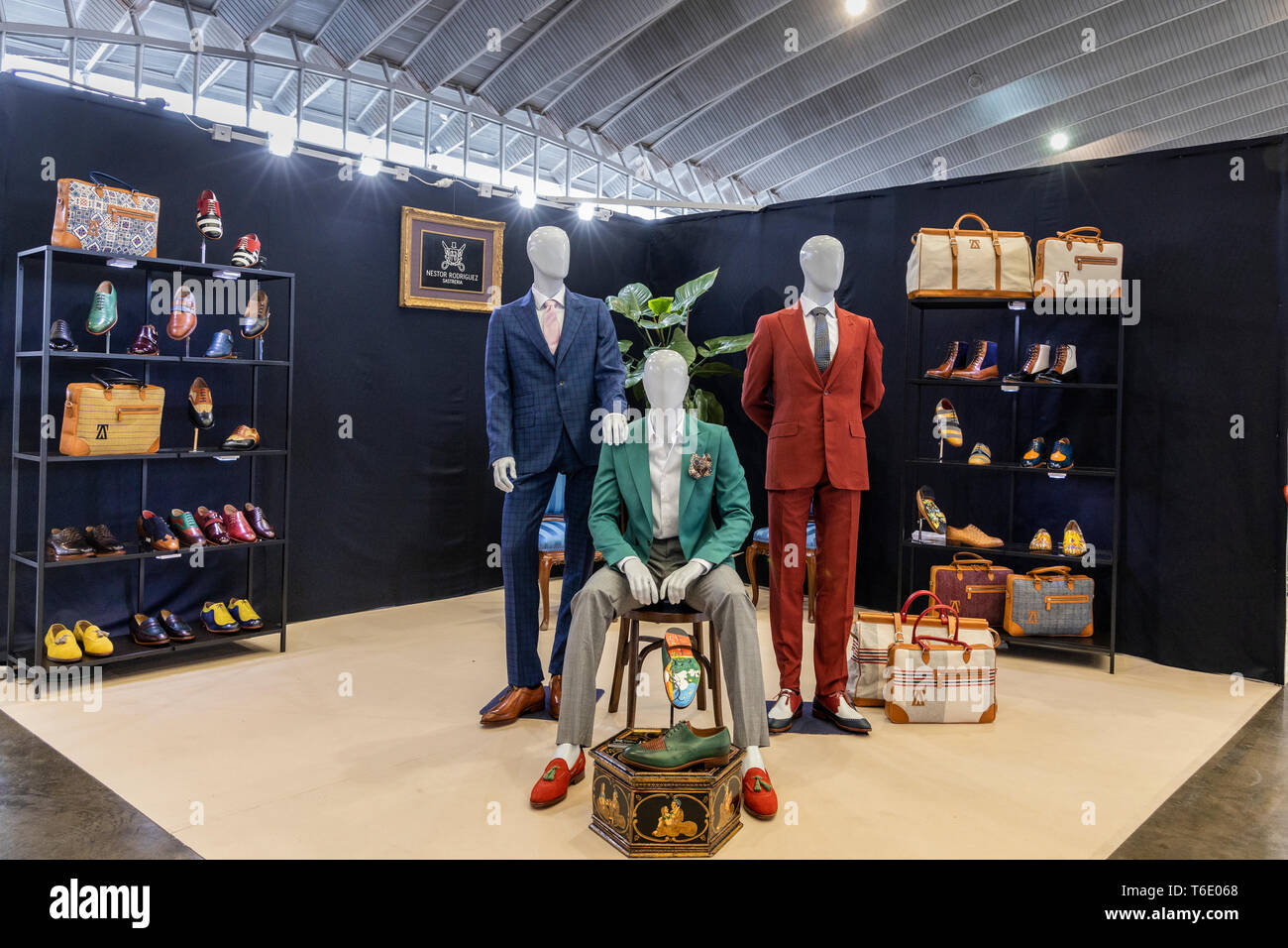 Nestor Rodriguez mens Moden an der Feria Internacional de La Moda in Santa Cruz, Teneriffa, Kanarische Inseln, Spanien stand Stockfoto