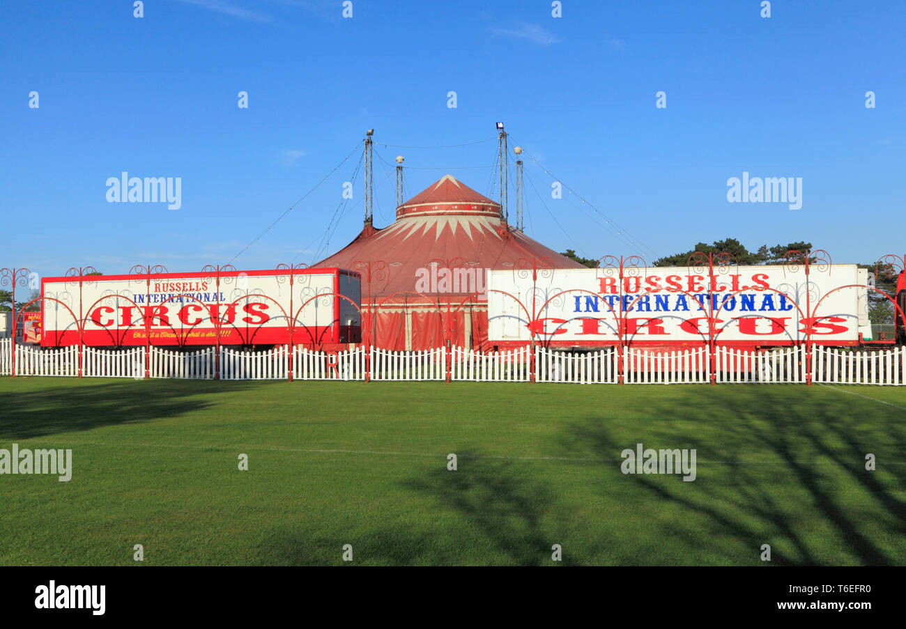 Russells Internationale Zirkus, Reisen zeigen, Big Top Zelt, Hunstanton, Norfolk, Großbritannien Stockfoto