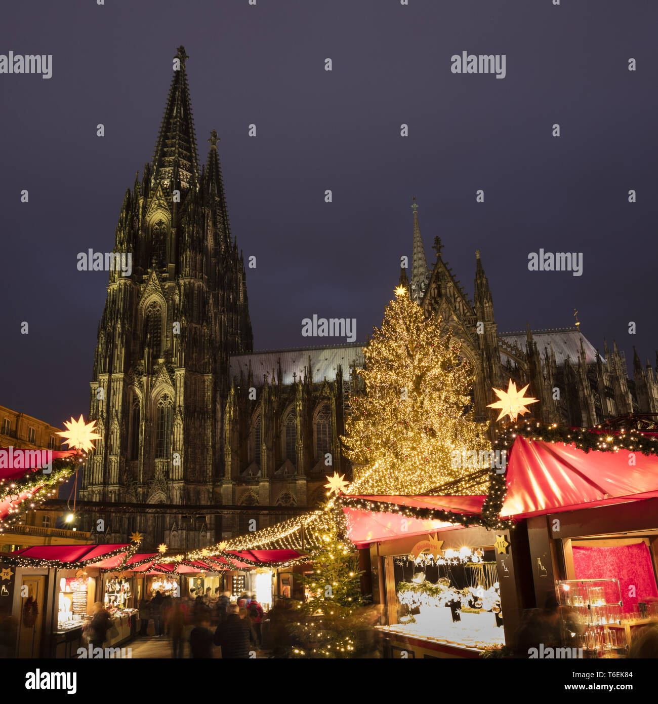 Weihnachtsmarkt am Kölner Dom Stockfoto