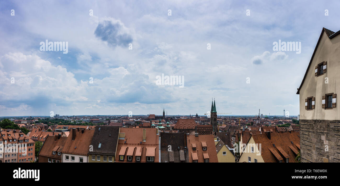 Panorama über den Dächern von Nürnberg Stockfoto