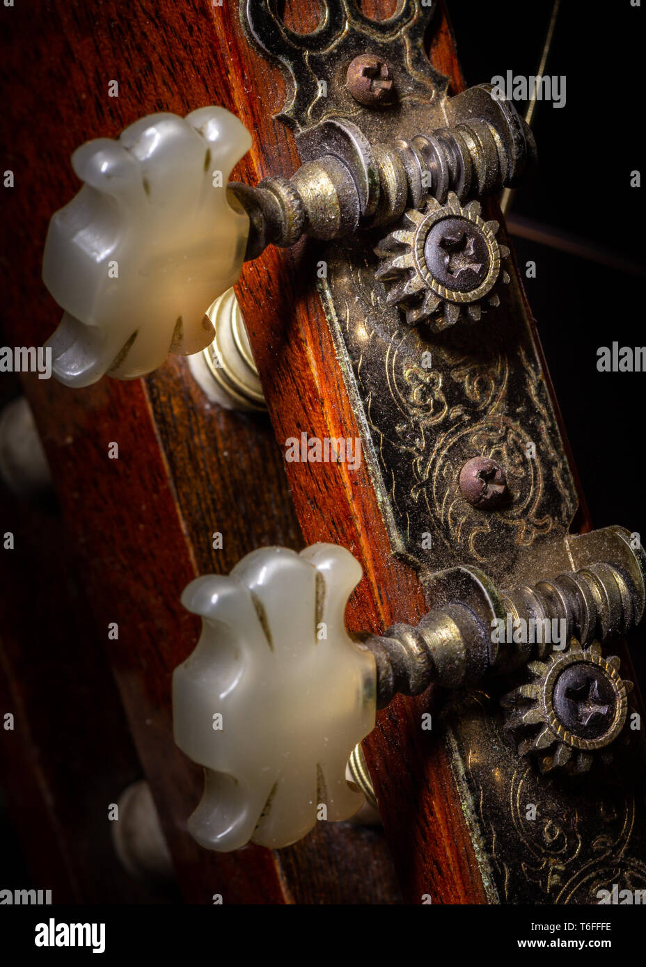 Klassische Gitarre Stimmwirbel Stockfoto