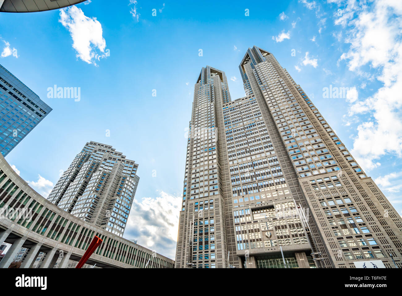 TOKYO, Japan - 23. November 2018: Metropolitan Regierungsgebäude von Tokio, Japan, die Häuser der Tokyo Metropolitan Government. Stockfoto