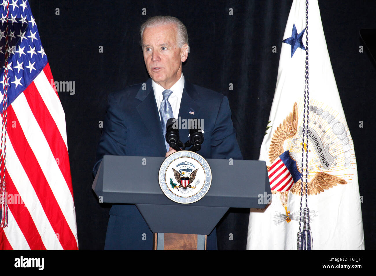 Vizepräsident Joe Biden liefert Erläuterungen auf einer Tagung von chief justices in Delaware im Hotel Dupont Wilmington, DE am 30 Januar, 2012 © Star Shooter / MediaPunchInc Stockfoto