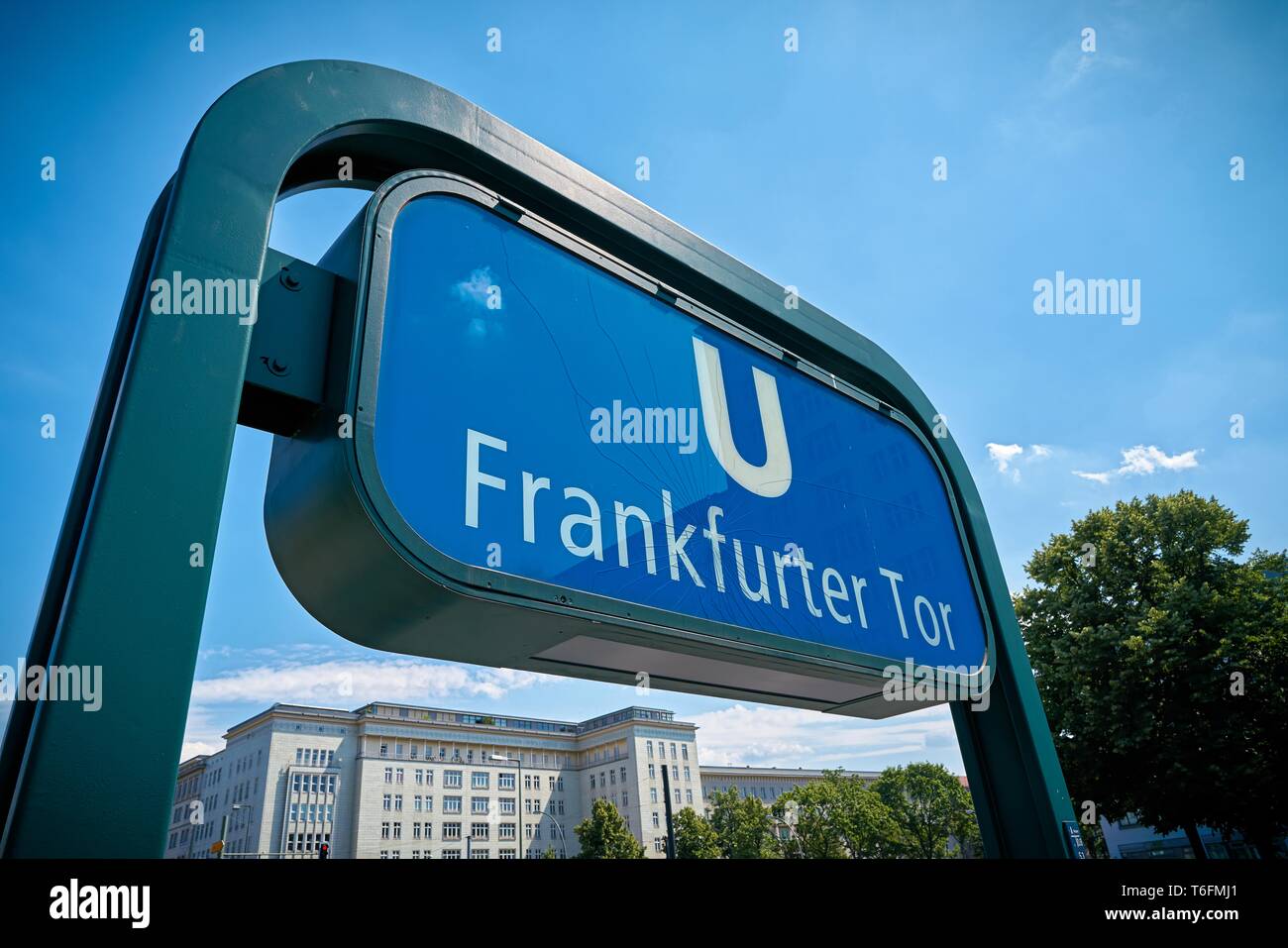 U-Bahn Station Frankfurter Tor in der Innenstadt von Berlin. Stockfoto