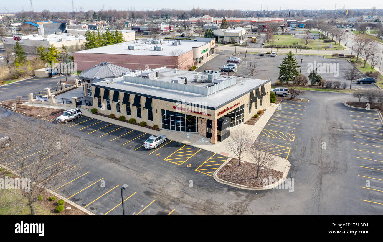 Anthony's Restaurant & Pub ist ein beliebter Treffpunkt für Einheimische beim Abendessen und das Nachtleben. Das Restaurant ist in der Nähe des Louis Joliet Mall. Stockfoto