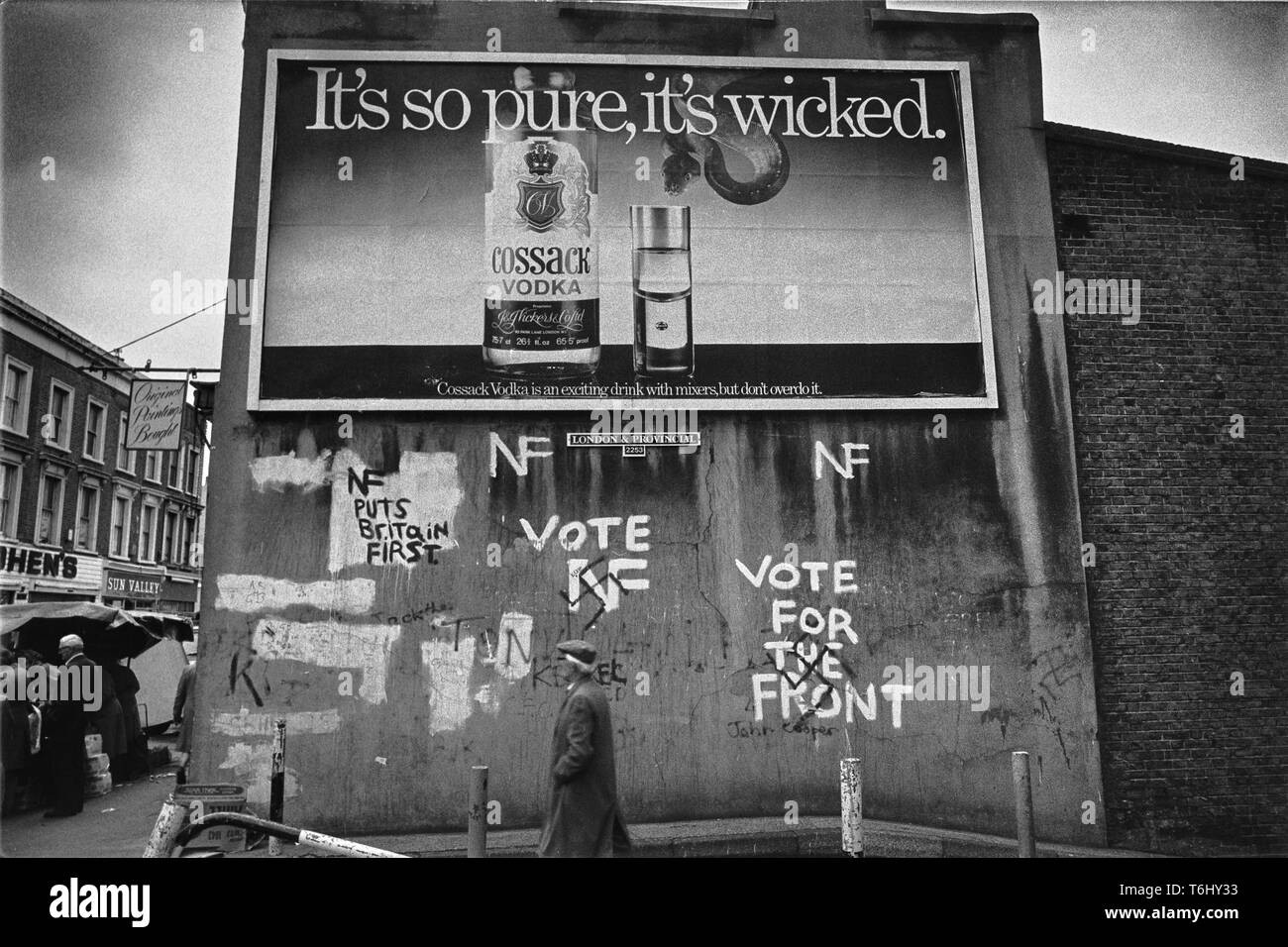 16/14 Tower Hamlets, Bethnal Green Front National graffitti 1979 Stockfoto