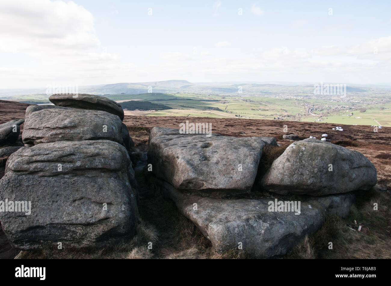 In einer Serie von Bildern auf einer 7,5 Kilometer entfernt vom Dorf Wycoller Boulsworth auf den Hängen der Hügel und dem Gipfel des KOP-Gesetzes an 517 m gefangen. Stockfoto