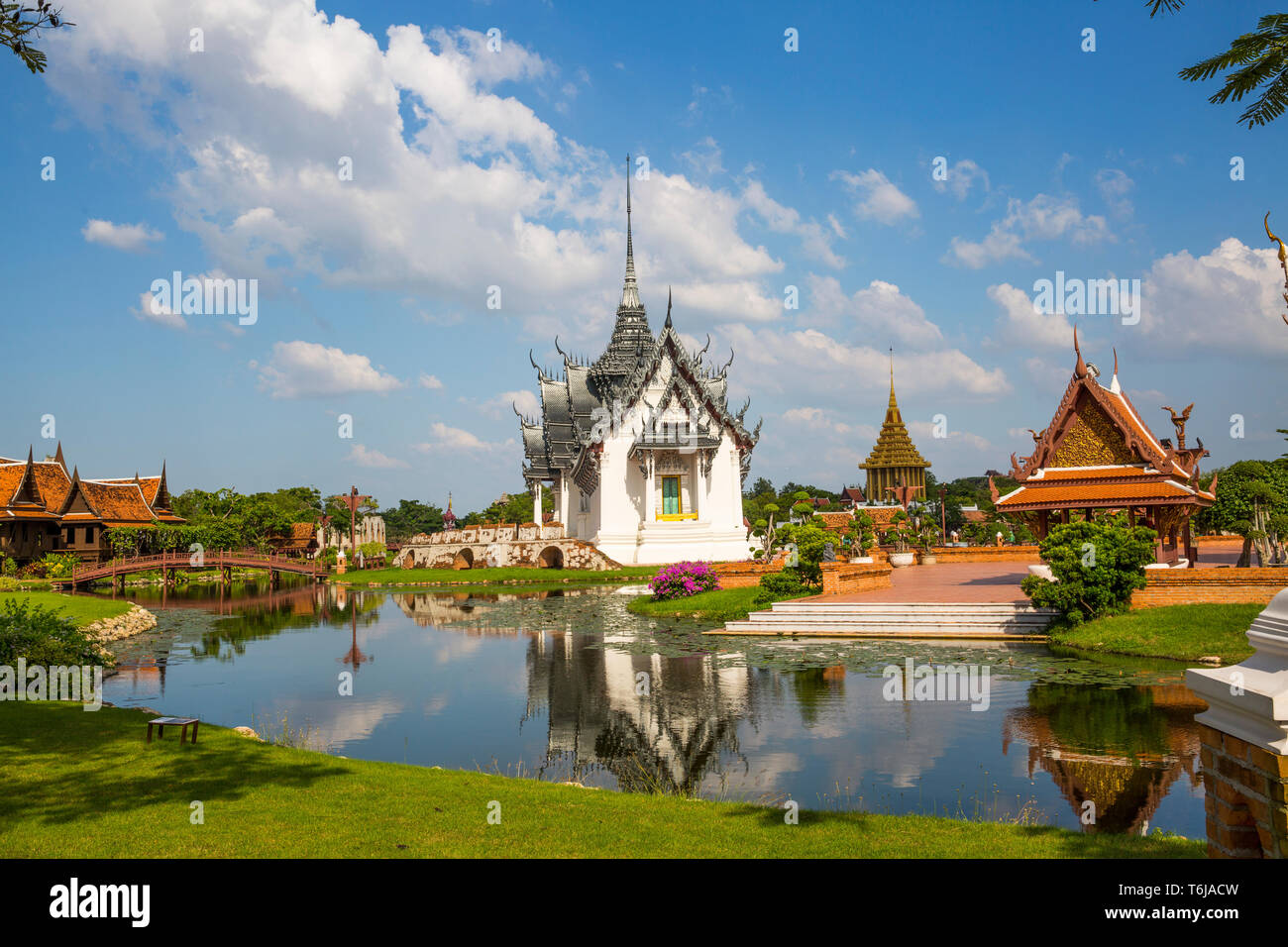 Die antike Stadt in Samut Prakan Thailand befindet sich zwischen dem Zentrum von Bangkok und dem Flughafen entfernt. Es war bauen verschiedenen Thailändischen Geschichte darzustellen Stockfoto
