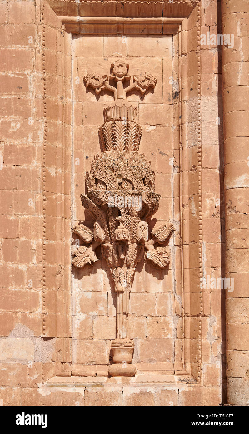 Hof und Eingang zum Mausoleum des 18. Jahrhunderts der osmanischen Architektur des Ishak Pasha Palace Türkei Stockfoto