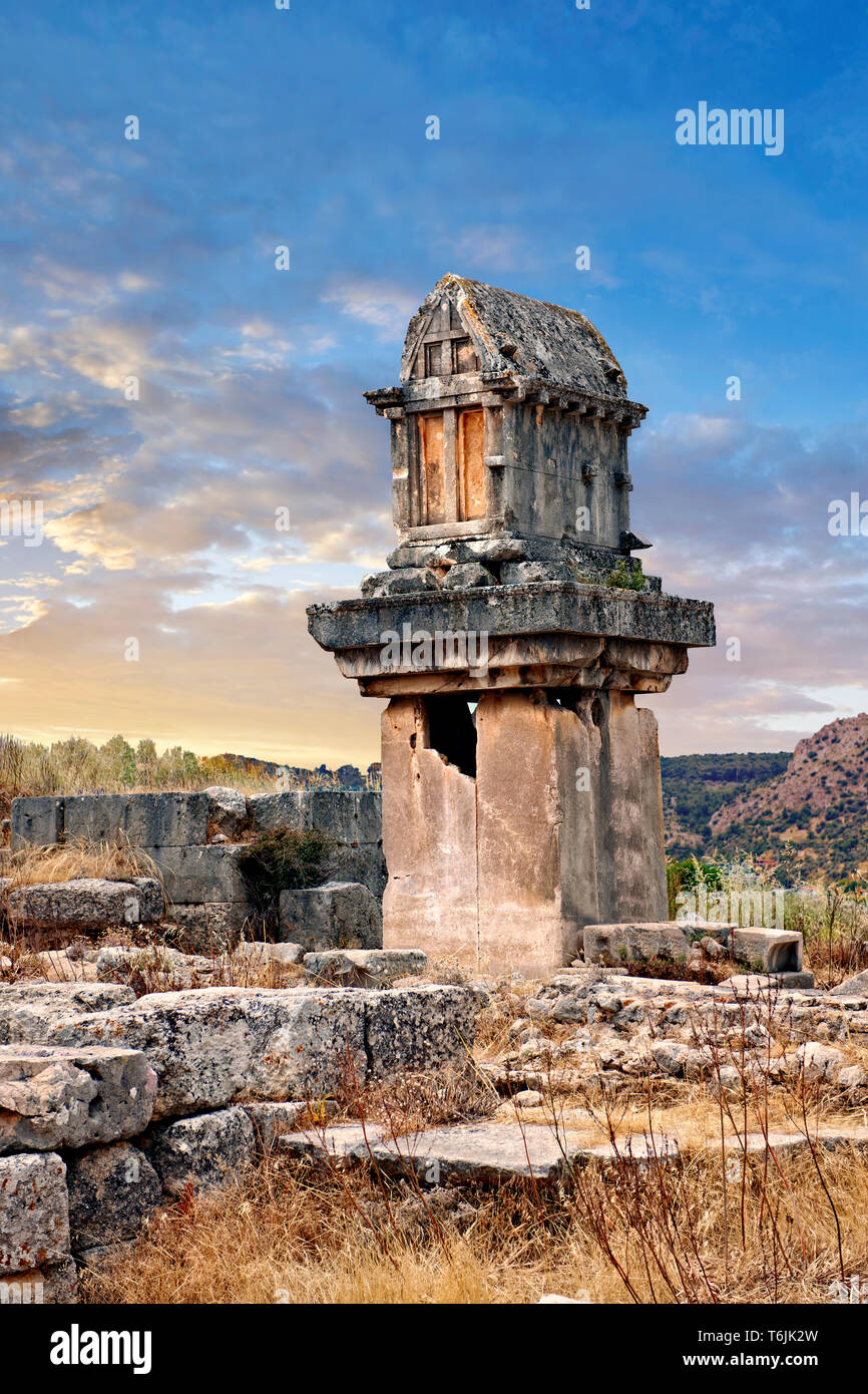 Lykischen Marmor Säule Grab von 480-470 v. Chr. Xanthos, UNESCO-Weltkulturerbe Archäologische Stätte, Türkei Stockfoto