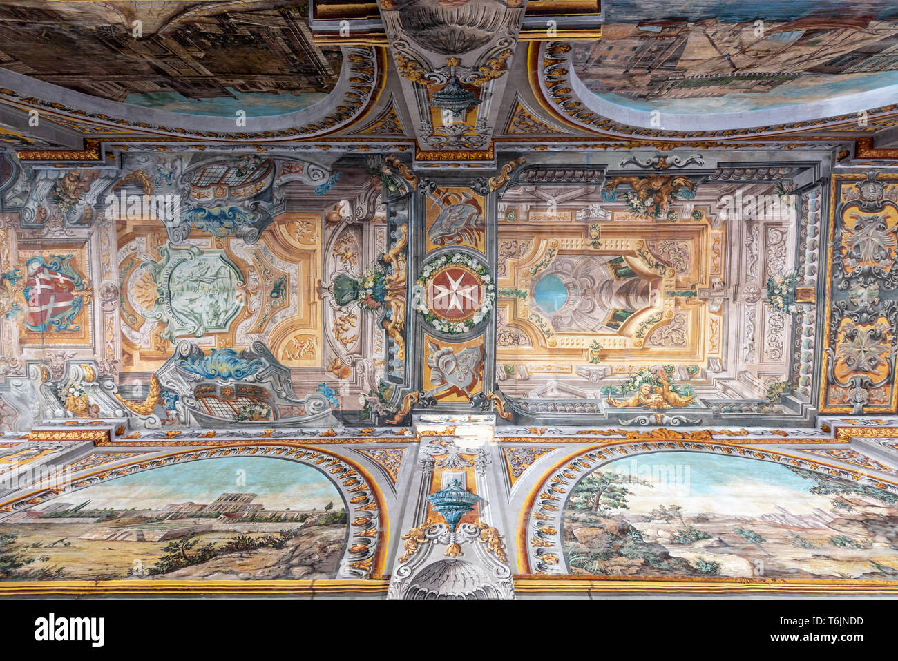 Zeughaus Korridor Decke Gemälde zeigen ein Illusionistischer Darstellung von architektonischen Besonderheiten (quadratura) von toskanischen Künstlers Nicolò Nasoni im Jahre 1727 Stockfoto