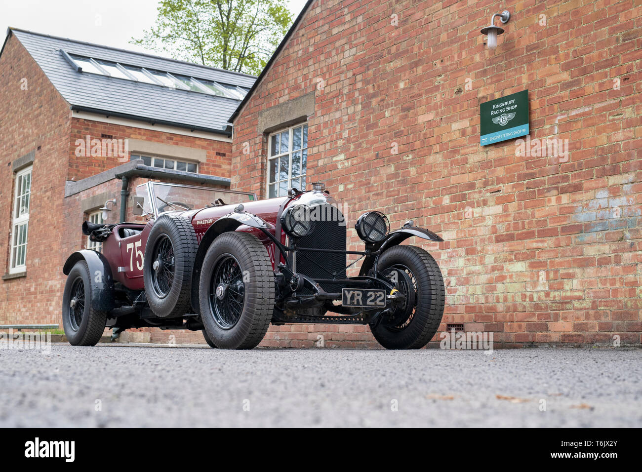 1927 Vintage Bentley Auto in Bicester Heritage Center 'Drive es Tag'. Bicester, Oxfordshire, England Stockfoto