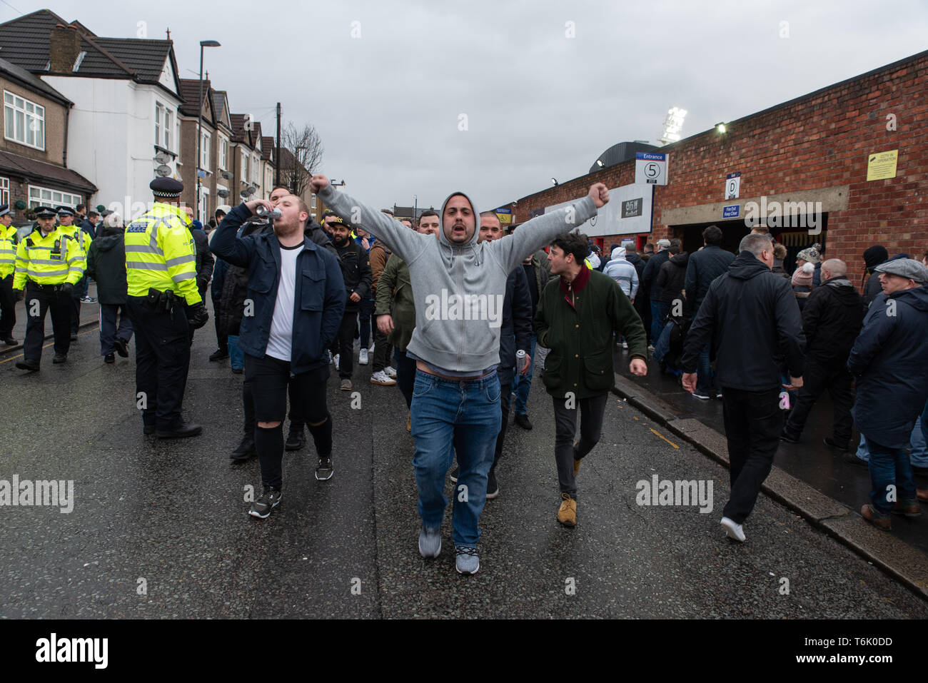 Tottenham Hotspur Fans im FA Cup Riegel gegen Crystal Palace, der Selhurst Park, London. Januar 2019 Stockfoto