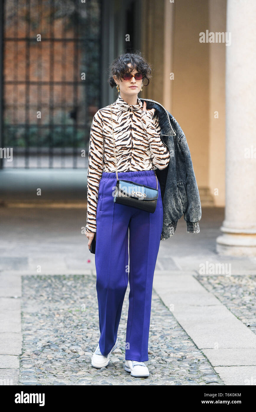 Mailand, Italien - 21. Februar 2019: Street Style Outfit nach einer Modenschau in Mailand auf der Modewoche - MFWFW 19. Stockfoto