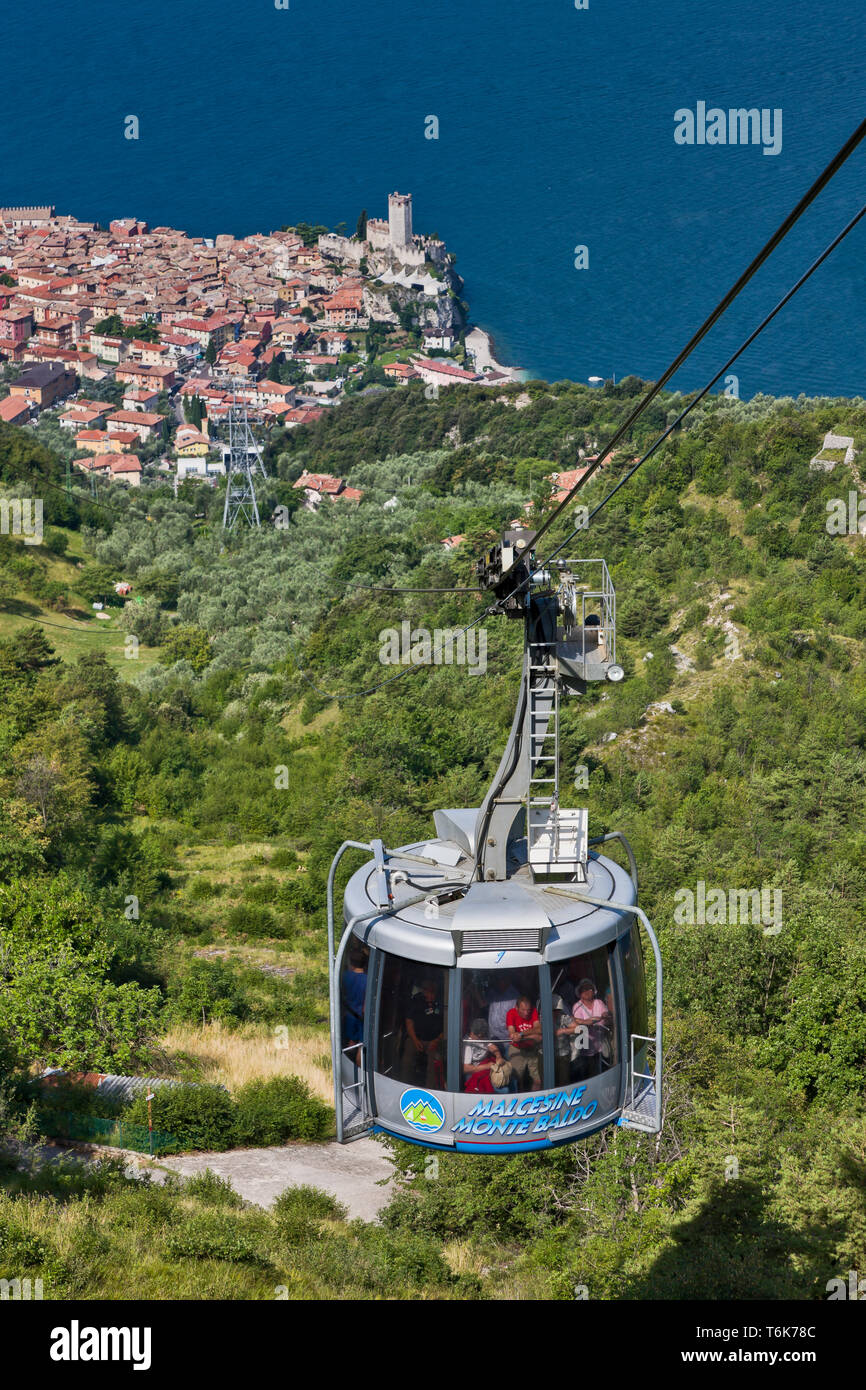 Funivia Malcesine Monte Baldo (da 100 a 1760 metri) La cabina