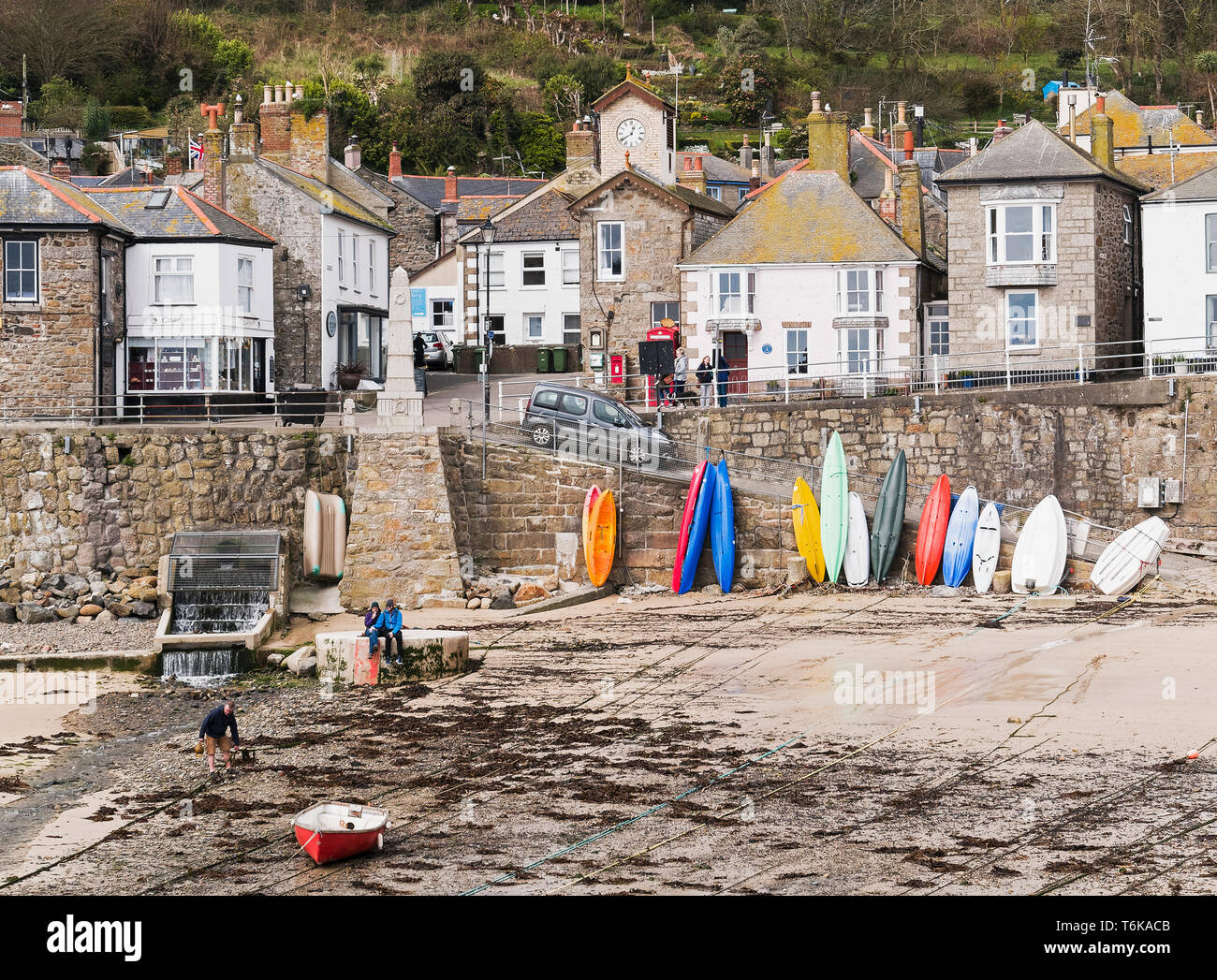 Die kornische Fischerdorf Mousehole, Großbritannien Stockfoto