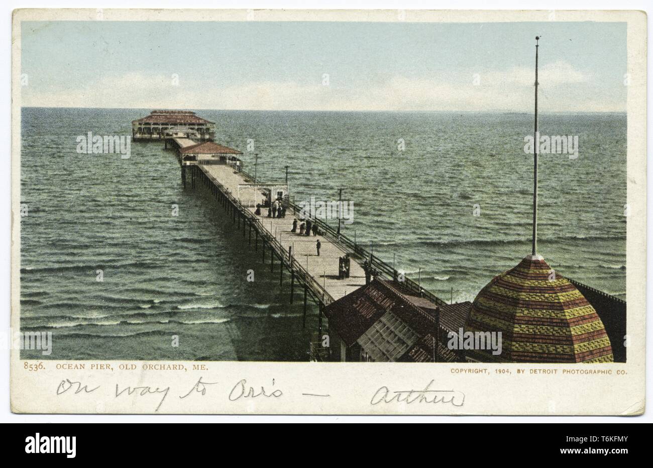 Detroit Publishing Company Ansichtskarte von Ocean Pier, alten Obstgarten, Maine, 1914. Von der New York Public Library. () Stockfoto