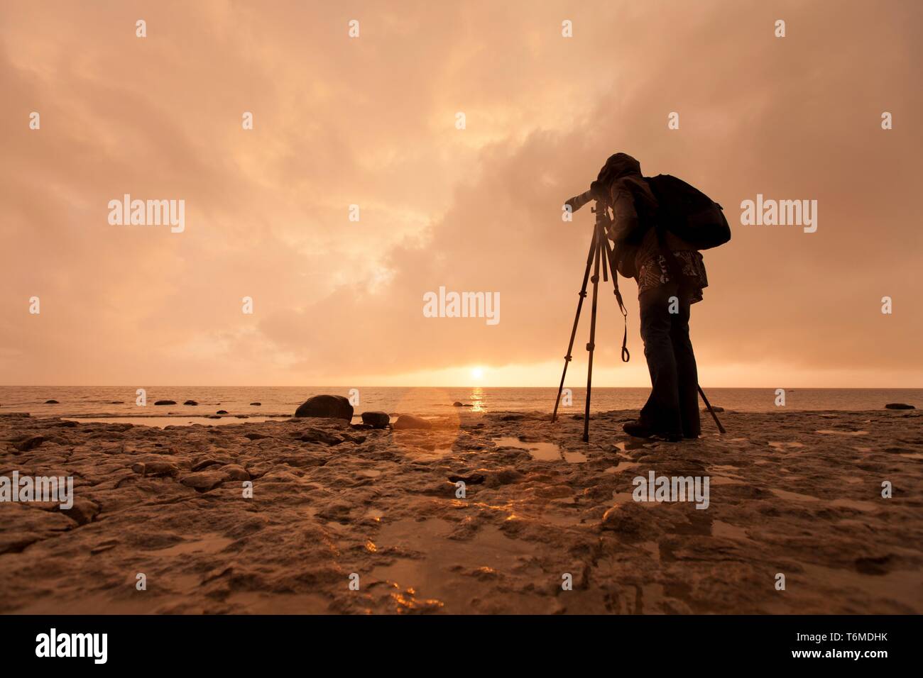 Fotograf auf der Insel Vormsi Stockfoto