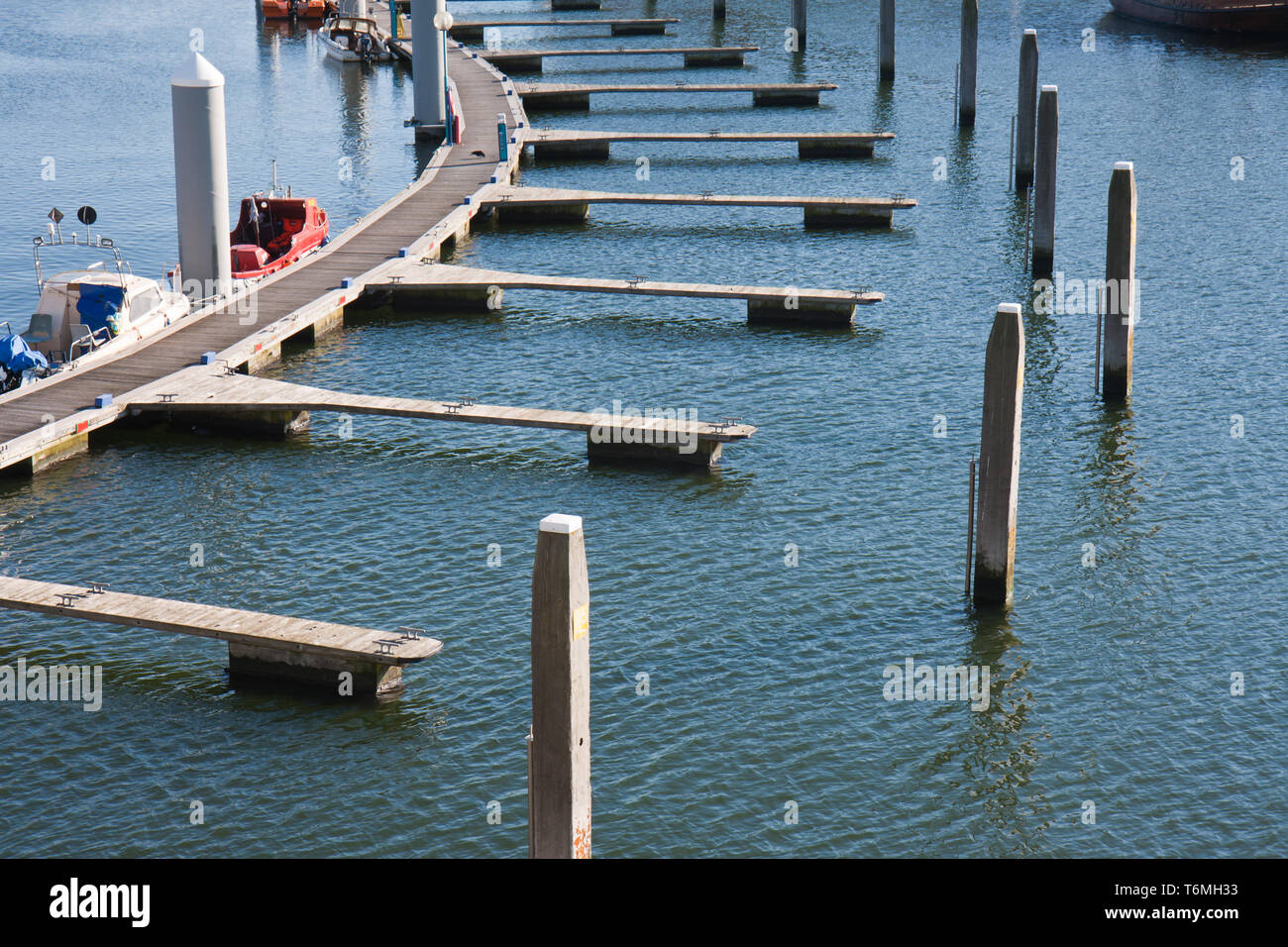 Die schwimmende Hafenmole in Dutch Harbor Stockfoto