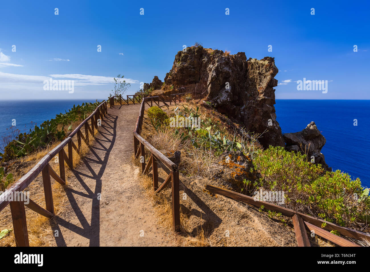 Aussichtspunkt in der Nähe der Christus Statue auf der Insel Madeira - Portugal Stockfoto