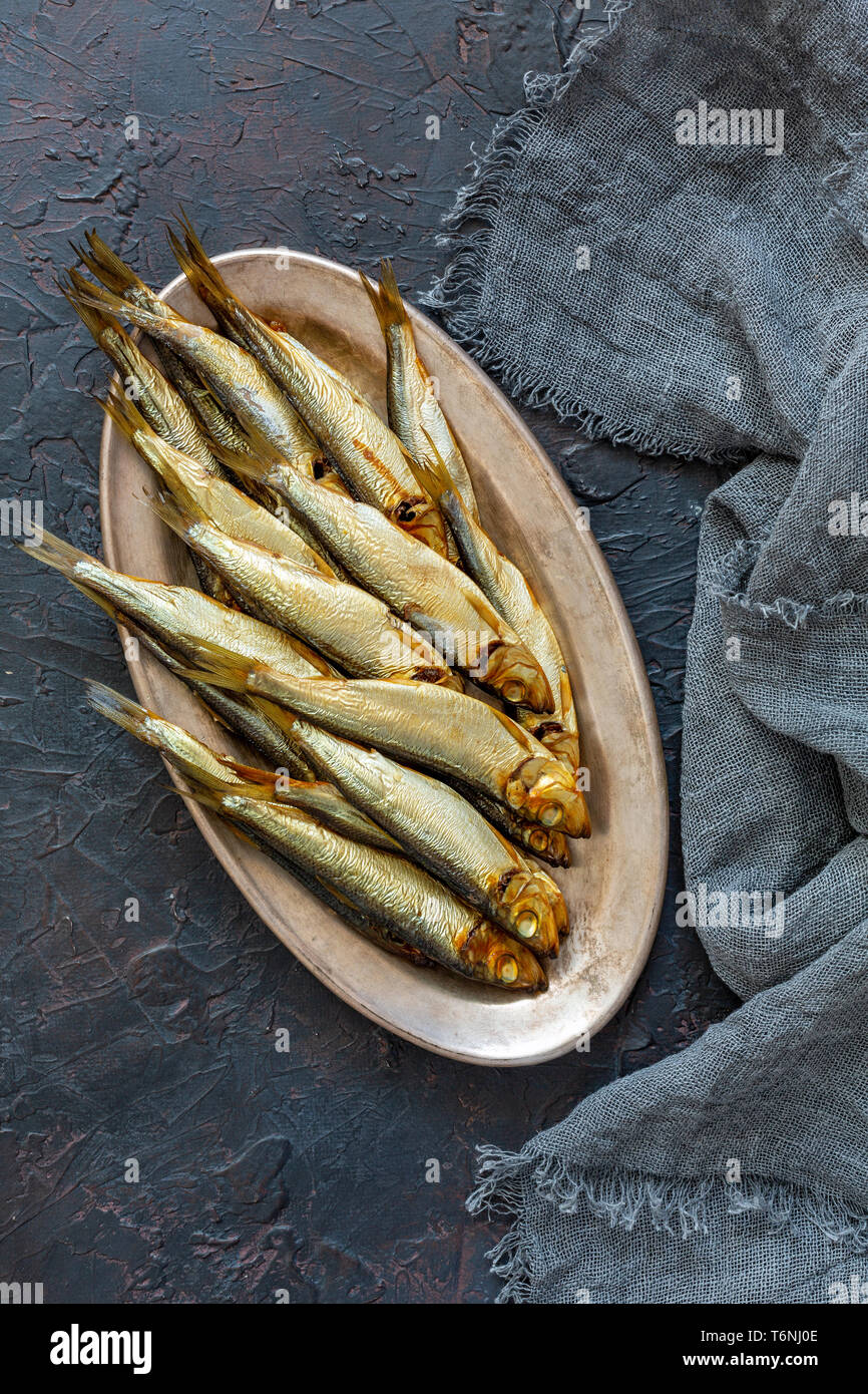 Heiß geräucherten Hering. Stockfoto