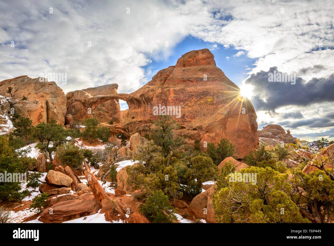 Double O Arch, rock Arch, Devil's Garden Trail, Arches National Park, in der Nähe von Moab, Utah, USA Stockfoto