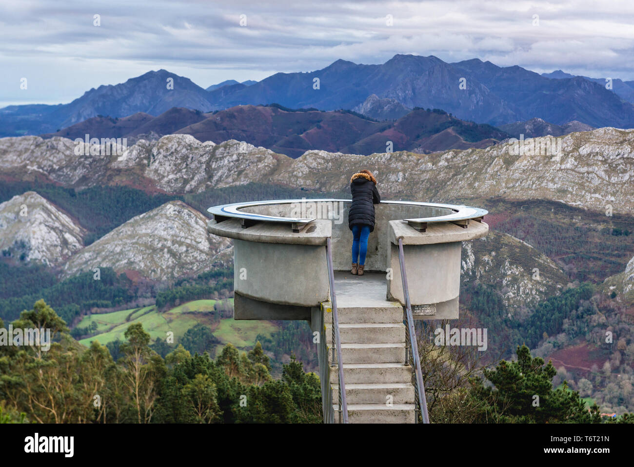 Mirador del Fito Aussichtspunkt in der Sierra del Suevemountain reichen, nördlichen Ausläufer des Kantabrischen Gebirge in der Region Asturien in Spanien Stockfoto