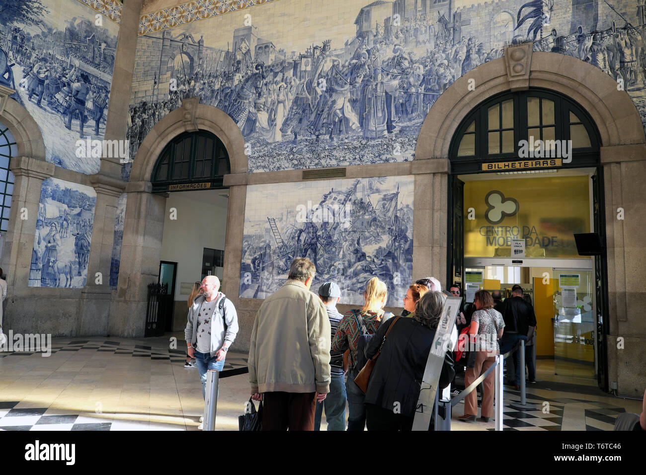 Sao Bento Bahnhof Porto Stockfotos Und Bilder Kaufen Alamy