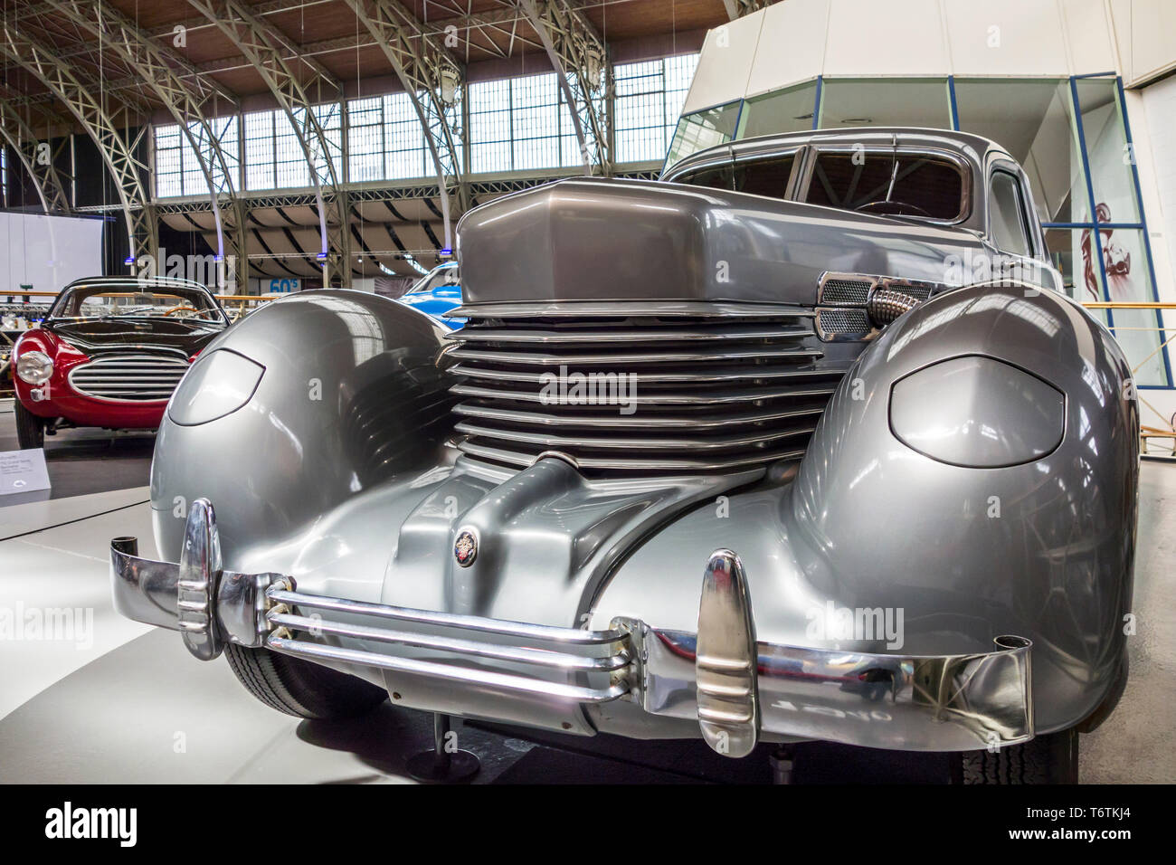 1937 Kabel Typ 812, Amerikanischer Luxus auto Cord Automobile produziert in der Autoworld Oldtimer Museum in Brüssel, Belgien Stockfoto